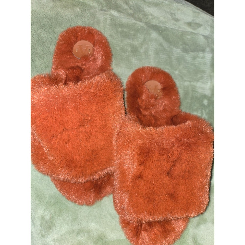 Antropologie Womens Burnt Orange Faux Fur Slippers M/L Cozy Plush